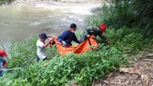 Lagi Mau BAB, Warga Pakisaji Malah Ketemu Mayat Bayi di Tepi Sungai Berantas