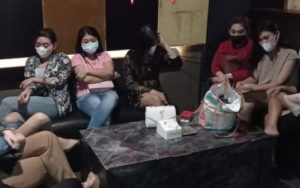 Karaoke di Surabaya Nekad Buka Saat PPKM, 24 Orang Diamankan Termasuk LC