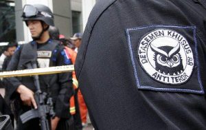 Densus 88 Amankan Terduga Teroris di Surabaya, Sita Buku hingga Kotak Amal