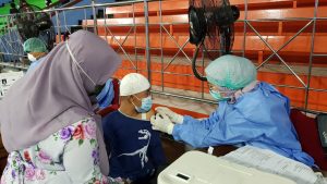 Peserta Didik Berkebutuhan Khusus Ikut Vaksinasi di Posko NasDem Jakarta Utara