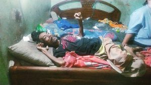 Kisah Sedih Siswoyo, Sudah 8 Bulan Lumpuh hanya Dirawat Anaknya yang Masih Kecil