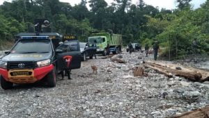 Evakuasi Karyawan PT Indo Papua, 4 Personil Satgas Nemangkawi Tertembak KKB