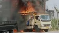 Angkut Styrofoam Truk Ludes Terbakar di Sidoarjo