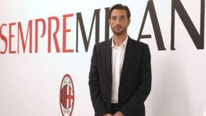 Antonio Mirante Resmi di Rekrut AC Milan