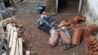 Diduga Suara Bising Saat Renovasi Rumah, Seorang Pemuda Asal Dampit Bacok Ayah Kandungnya
