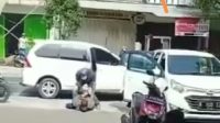 Polisi Letuskan Tembakan 3 Kali Sebelum Menangkap 5 Orang Pelaku Kejahatan di Depan Indomaret Mulyorejo
