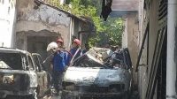 Diduga Korsleting Listrik Mobil, 2 Rumah di Ngawonggo Hangus Terbakar