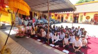 Ummat Budha di Probolinggo Rayakan Waisak, Mulai Mandikan Rupang hingga Bacakan Doa Paritta