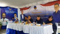 Ketua DPW Partai NasDem Jakarta Serahkan SK Kepengurusan DPD Partai NasDem Jakarta Utara