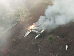 Pesawat Tempur milik TNI AU dilaporkan jatuh di Wilayah Pasuruan