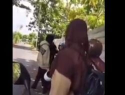 Viral Siswa SMA Situbondo Pukul Adik Kelas dengan Helm, Korban Lapor Polisi