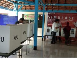 Gelar Simulasi Pencoblosan, KPU Kota Mojokerto Tekankan Penggunaan Sirekap