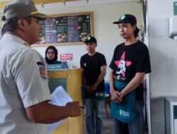 Gelar Monitoring Trantibum, Satpol PP Kota Mojokerto Temukan Reklame dan Tempat Usaha Bodong