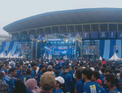 Massa Pendukung Prabowo-Gibran Padati Stadion Gajayana Malang.