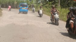 Selain Rehab Jalan DPUBM Lakukan Pemasangan PJU Dijalur lintas Antar Desa