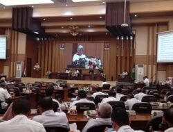 DPRD Kabupaten Malang : Rapat Paripurna Penyampaian Umum Fraksi dan Penyampaian Ranperda Oleh Bupati